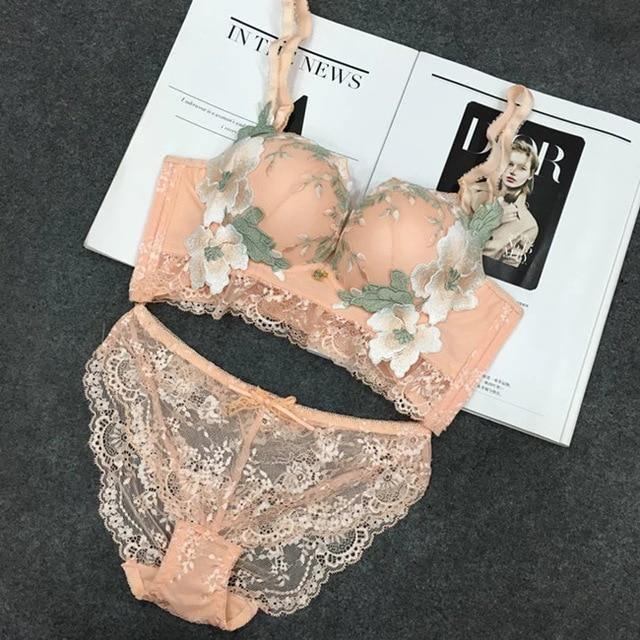 Fine Embroidery Sexy Lace Lingerie Push Up Bra Set - Bra & Panties Sets